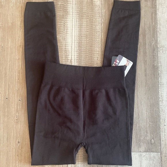 Women’s Brown Fleece Leggings - Picture 8 of 8